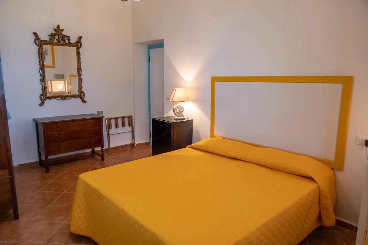 Oda ve Kahvaltı B&B Giglio Di Mare Cala Liberotto