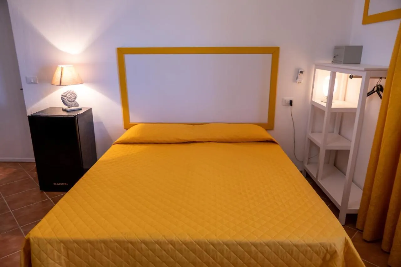 B&B Giglio Di Mare Cala Liberotto Отель типа 